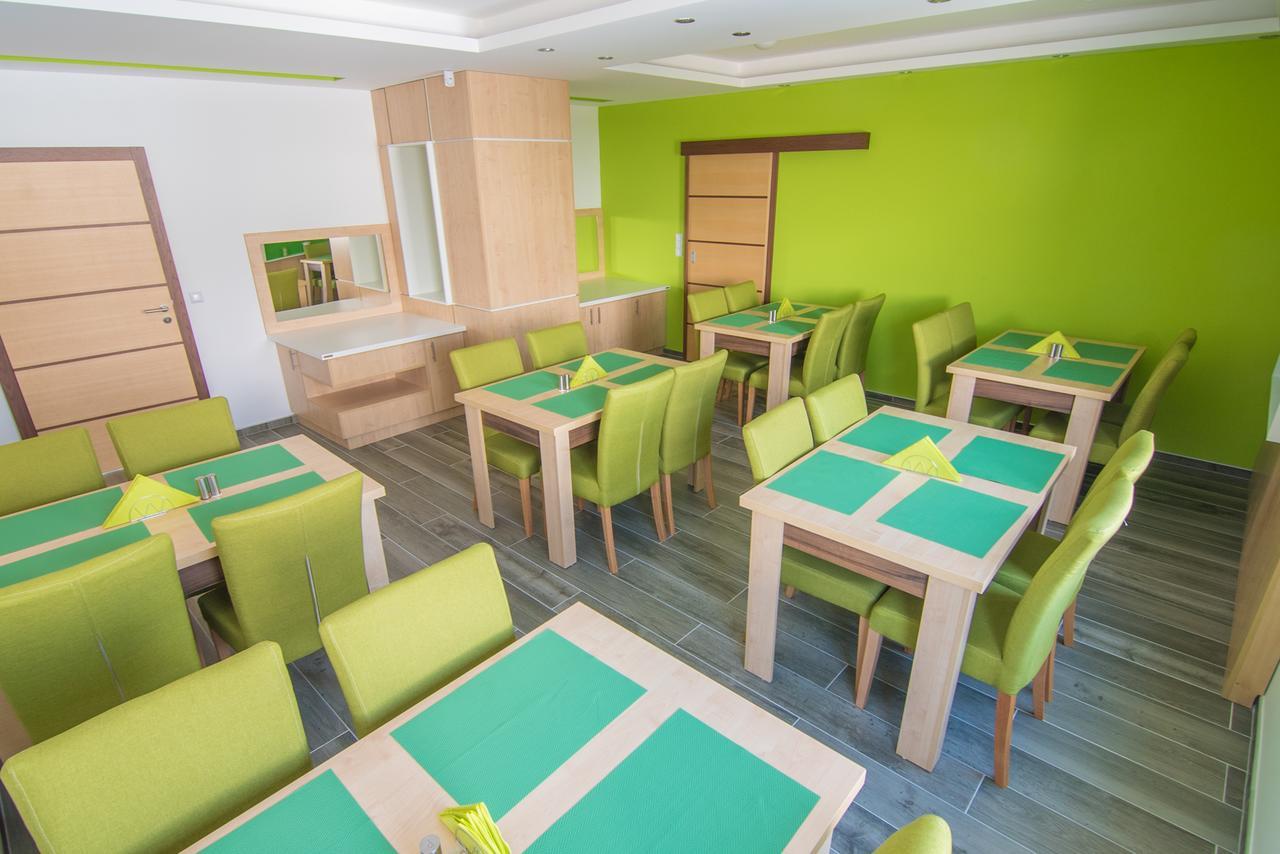 Laurus Motel Airport Tuzla Zivinice Luaran gambar